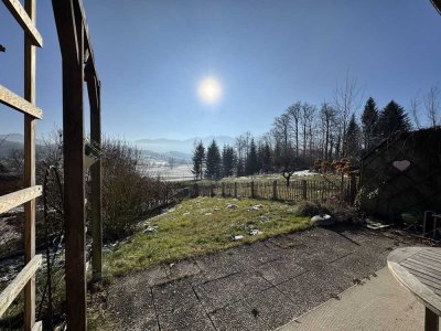 Erneuerte 1,5-Zi.-Garten-ETW mit herrlichem Natur- und Bergblick