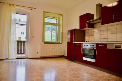 3 Raum Wohnung in Planitz mit Balkon und EBK