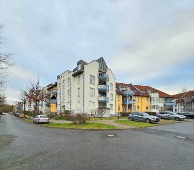 PROVISIONSFREI - 4 % Rendite -Henningsdorf - Schöne 2 Zi-Hochparterre-Wohnung mit PKW-Stellplatz