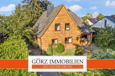 Einfamilienhaus mit 245 m² Wohn-/Nutzfläche, großem Grundstück inkl. 2. Baugrundstück und Pool für H