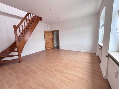 Frisch renovierte DG-Maisonette-Wohnung im ruhigen Seitenhaus in Magdeburg