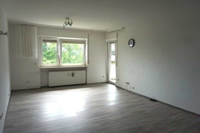 ***Dreieich/Götzenhain*** helle 3-Zimmerwohnung mit Süd-Balkon