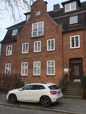 Traumhafte Altbauwohnung, Blick auf den Kanal, 3,5 Zi., 112 m²