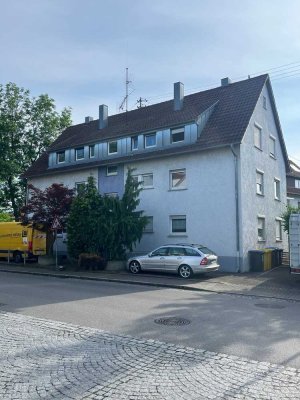 Burger Immobilien - Schwaikheim, Mehrfamilienhaus mit 6 Wohnungen, 4 Leerstand.Stellpl./Garten