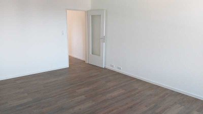 Ansprechende 2,5-Zimmer-DG-Wohnung mit Balkon und EBK in Rotenburg (Wümme)