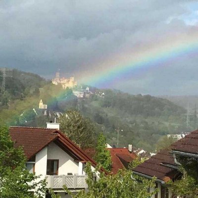 Stilvolle, helle 2,5-Zimmer-DG-Wohnung mit toller Aussicht in Top Lage von Lörrach