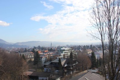 Exklusive Dachgeschosswohnung mit einzigartigen Weitblick über Villach in Villach-St. Johann - ab sofort