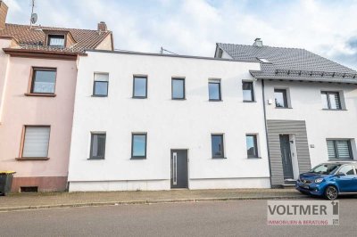 ALTBAUCHARME TRIFFT NEUBAU - kernsaniertes Zweifamilienhaus in Neunkirchen!