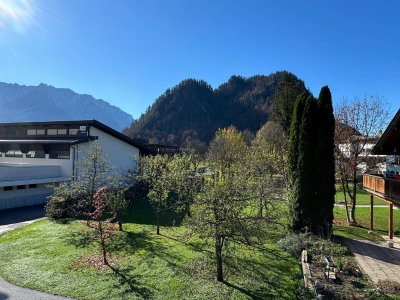 Neuwertige 2 Zimmer Wohnung mit Balkon