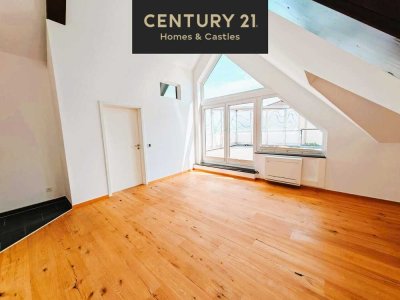 Erstbezug: Umfangreich saniertes 142m² Traum Penthouse mit 40m² Terraen, barrierefrei