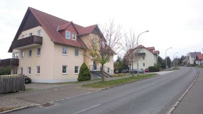 2-Zimmer-Erdgeschosswohnung mit Balkon und PKW-Stellplatz