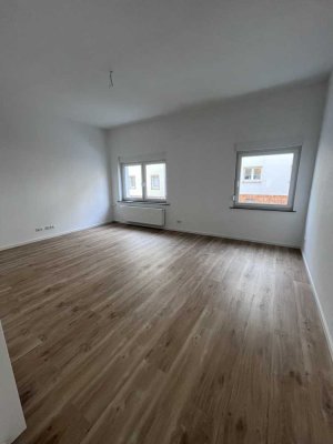 Erstbezug nach Sanierung - 3 ZKB Wohnung in Darmstadt-Mitte