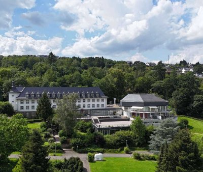 Einzigartige Traumaussicht auf Bad Münstereifel, 3 - Zimmer- Wohnung mit großzügiger Sonnen-Terrasse