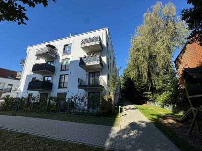 Courtagefreie 2-Raum-Wohnung (BJ 2022), gehobene Innenausstattung mit Balkon in Ahrensburg