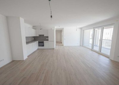 Schöne Neubauwohnung mit 3 Zimmer, Balkon und Einbauküche in Schorndorf