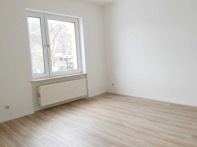 NEU renovierte 2-Zimmer-Wohnung im Erdgeschoss in Reinkenhagen