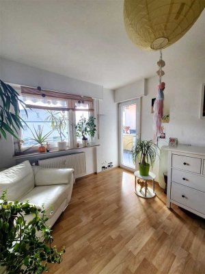 Kapitalanlage - Renovierte EG Wohnung + Balkon