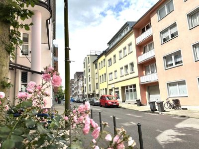 TOP-INNENSTADT-LAGE + 2 ZIMMER KDB + FAHRSTUHL + BALKON