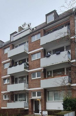 Dachgeschosswohnung in Düsseldorf Rath zu verkaufen