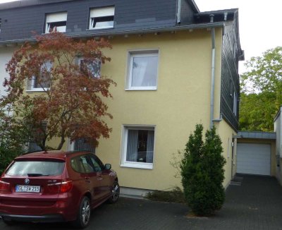 Schöne sanierte 3-Zimmer-Wohnung mit Balkon in Bergisch Gladbach