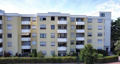 Modernes Wohnen in Röthenbach a.d.P: Attraktive 4-Zi.-Wohnung mit Loggia, TG-Stellplatz und EBK!