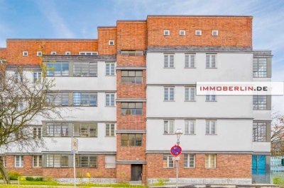 IMMOBERLIN.DE - Liebenswürdige Altbauwohnung mit Loggia in attraktiver Lage