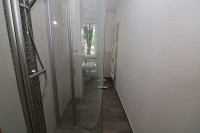 Keine Lust auf viele Treppen? EG-Wohnung mit ebenerdiger Dusche im Grünen!!!