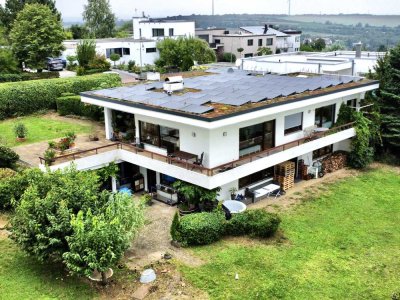 Repräsentative Bauhaus-Villa als Generationenanwesen mit absoluten Traumblick *incl. Bauplatz*