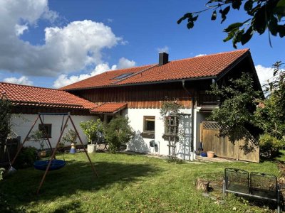 Aufgepasst: Wunderschönes, ruhig gelegenes Einfamilienhaus mit großen Garten und tollen Blick