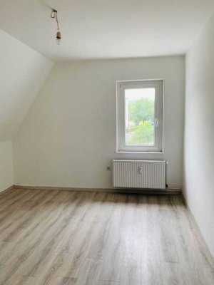 helle 3-Zimmer-Dachgeschosswohnung