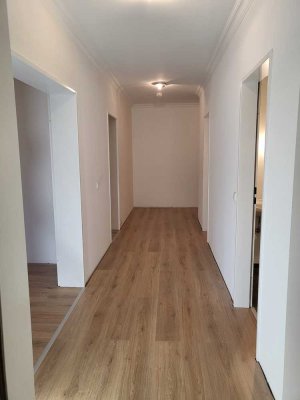 Unsere helle, ruhig und dennoch zentral gelegene 2 Z Wohnung sucht zum 01.01.2025 einen neuen Mieter