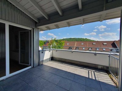 Geschmackvolle 3,5 Zimmer-Wohnung mit Balkon und EBK in Neckarsulm