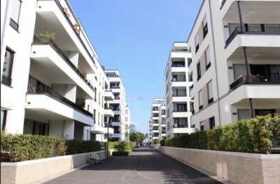 Gemütliche 3 Zimmer Wohnung mit Balkon im Reiterstaffelquartier