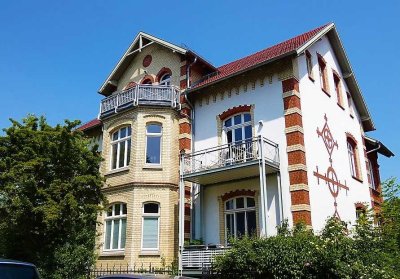 Individuell geschnittene 2-Raum-Wohnung mit Balkon im Südviertel