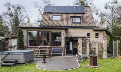 Einzugsbereites Wohnhaus auf sonnigem Grundstück mit Energieeffizienzklasse B