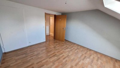 Ansprechende und gepflegte 4,5-Zimmer-DG-Wohnung mit Balkon in Balingen