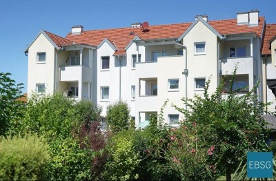 Kleine Dachgeschoßwohnung mit Balkon