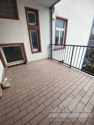 #VERMITTELT Schöne 2-Zimmeraltbauwohnung in FFm.-Bornheim