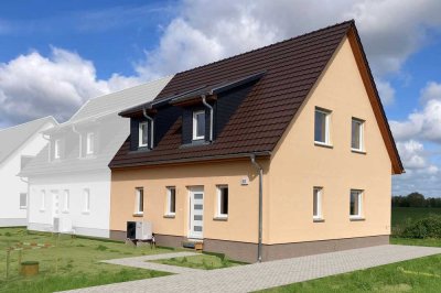 Landhaus - Doppelhaushälfte ruhig und attraktiv am Ortsrand gelegen und dennoch zentral