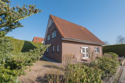 Einfamilienhaus in ruhiger Sackgassenlage – mit Carport, Garten und viel Platz zum Wohlfühlen!