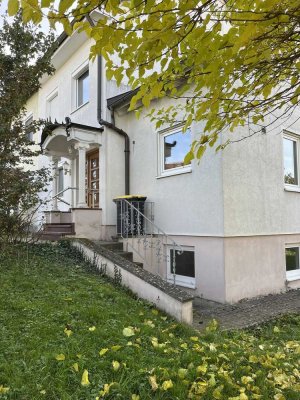 Individuelles Reihenendhaus mit Garage und Carport!