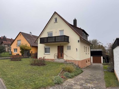 Preiswertes 5-Raum-Einfamilienhaus mit EBK in Oberderdingen-Großvillars Oberderdingen