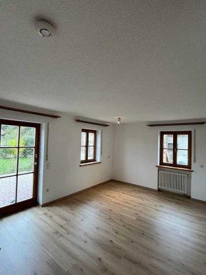 Schöne helle 60 m2 Erdgeschoßwohnung im Grünen