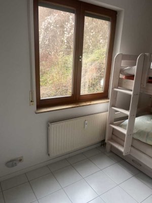 Geschmackvolle 3-Raum-Wohnung mit Balkon und Einbauküche in Plochingen