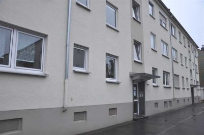 Brühl: Solide vermietete 2-Zimmer-Wohnung mit Südbalkon in Schlossparknähe