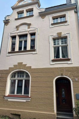 Charmantes Schmuckstück: Großzügiges Stadthaus aus der Gründerzeit