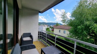 Lichtdurchflutet mit Aussicht und Loggia