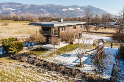 Familienparadies am Mondsee! Moderne Villa mit Naturverbundenheit