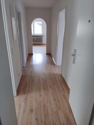 Neu renovierte 3-Zimmer-DG-Wohnung in Lörrach-Hauingen