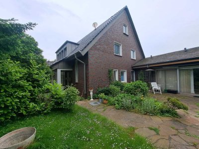 geräumiges 1-2 Familienhaus in Massivbauweise, in ruhiger Lage in Mülheim Heißen